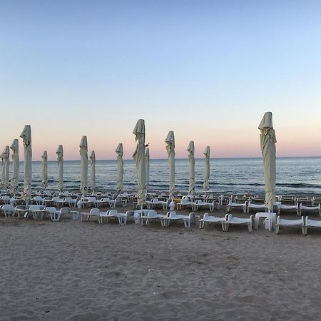 Ely Residence Mamaia Exterior foto